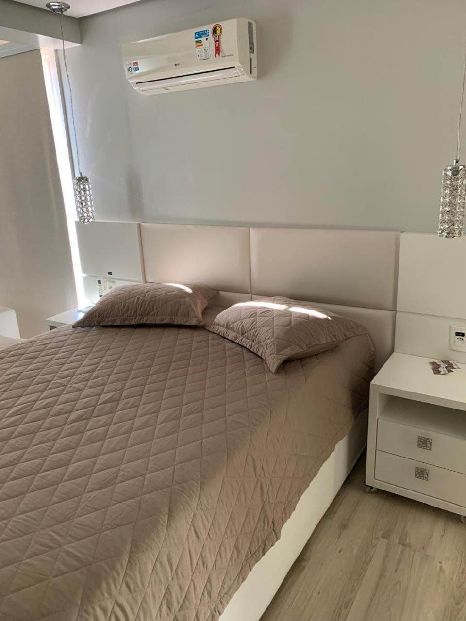 Novo No Centro De Apartment
